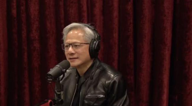 黄仁勋：每天都在担心英伟达倒闭