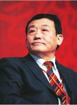 他生于湖北状元之乡，留学日本发现商机，获马云投资，却一夜破产